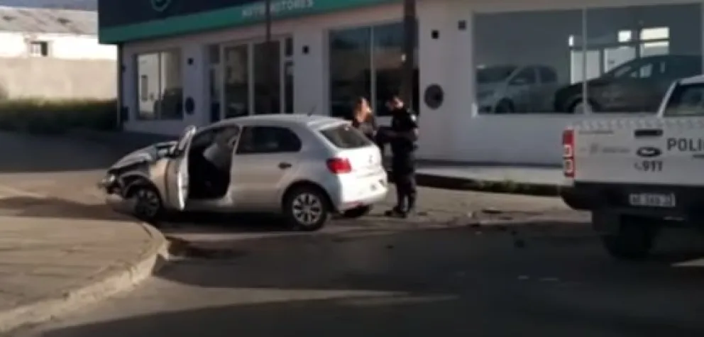 Choque en Patagones: un Gol gris se llevó la peor parte