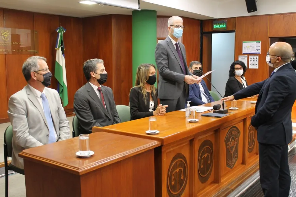 Histórico: asumió el primer juez electoral de Río Negro