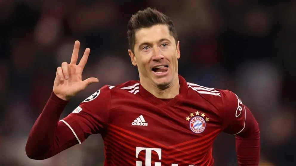 Bayer Munich a cuartos con un triplete de Lewandoski 