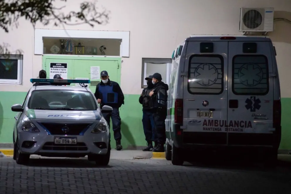 Sigue grave el joven baleado tras un enfrentamiento con un policía: había salido de la cárcel hace poco