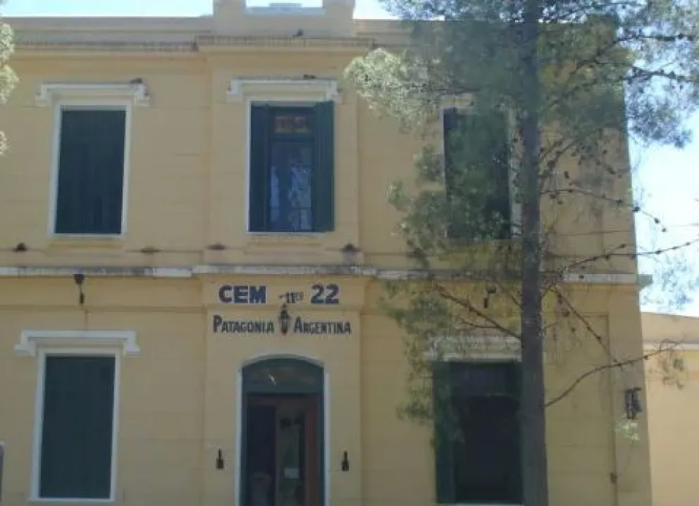 Rebeldía docente de secundaria en Guardia Mitre: Educación estima un arreglo en forma inminente