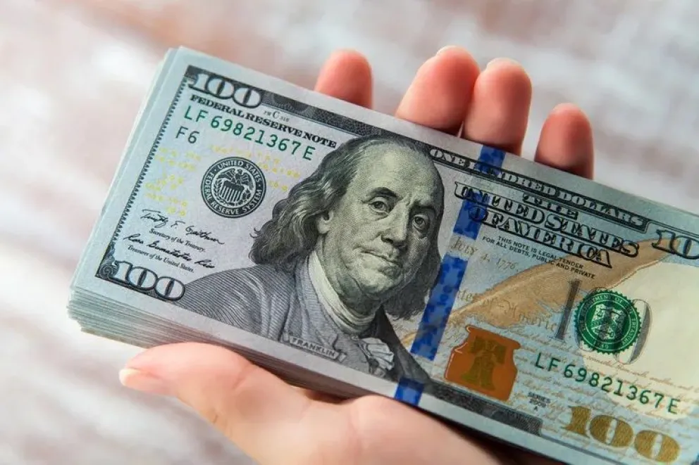 Dólar blue: ¿a cuánto cierra la semana?