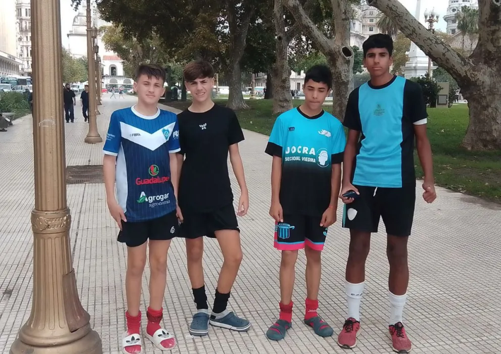 Los chicos locales superaron las expectativas durante la prueba en Independiente
