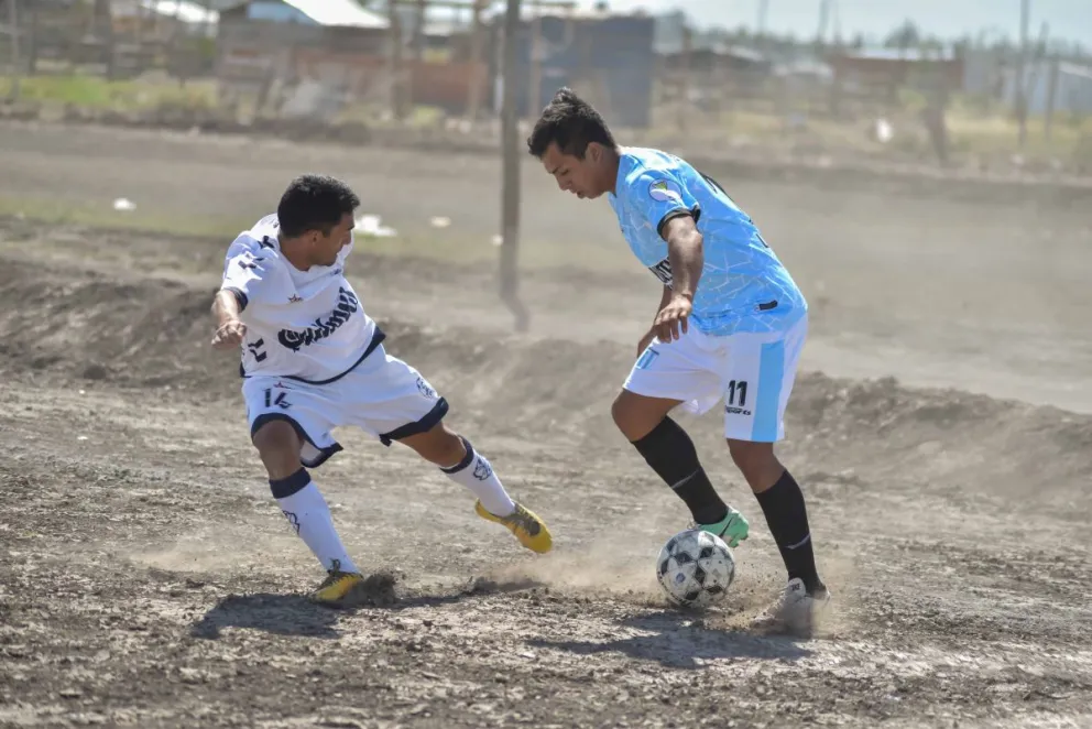 Tras las suspensiones por el mal tiempo, hoy se jugará la primera fecha de la Liga Barrial