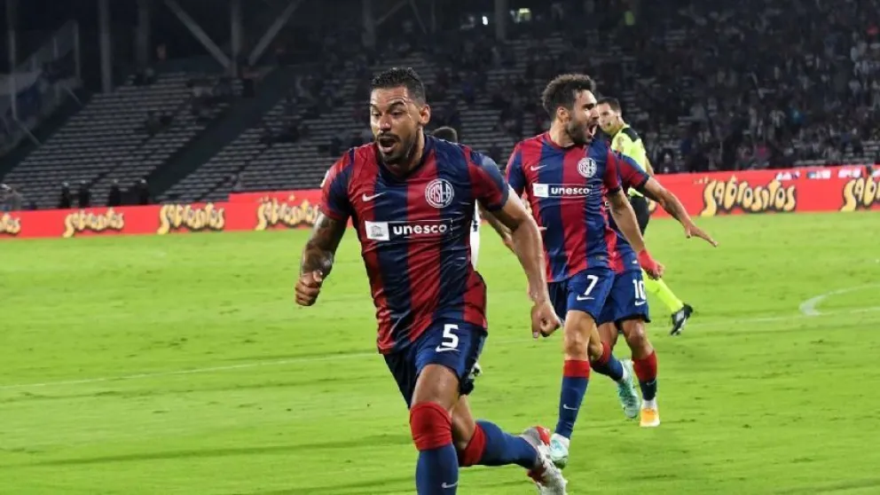 San Lorenzo consiguió su primer triunfo del campeonato al vencer a Talleres