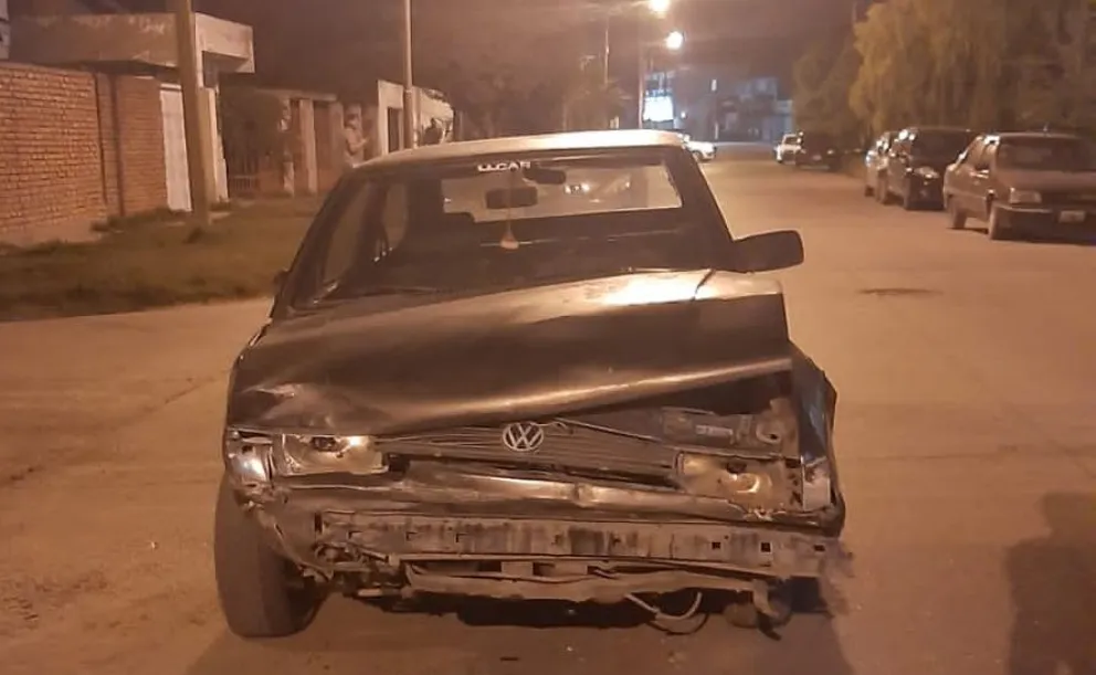 Un choque con dos mujeres heridas para cerrar el domingo en Viedma