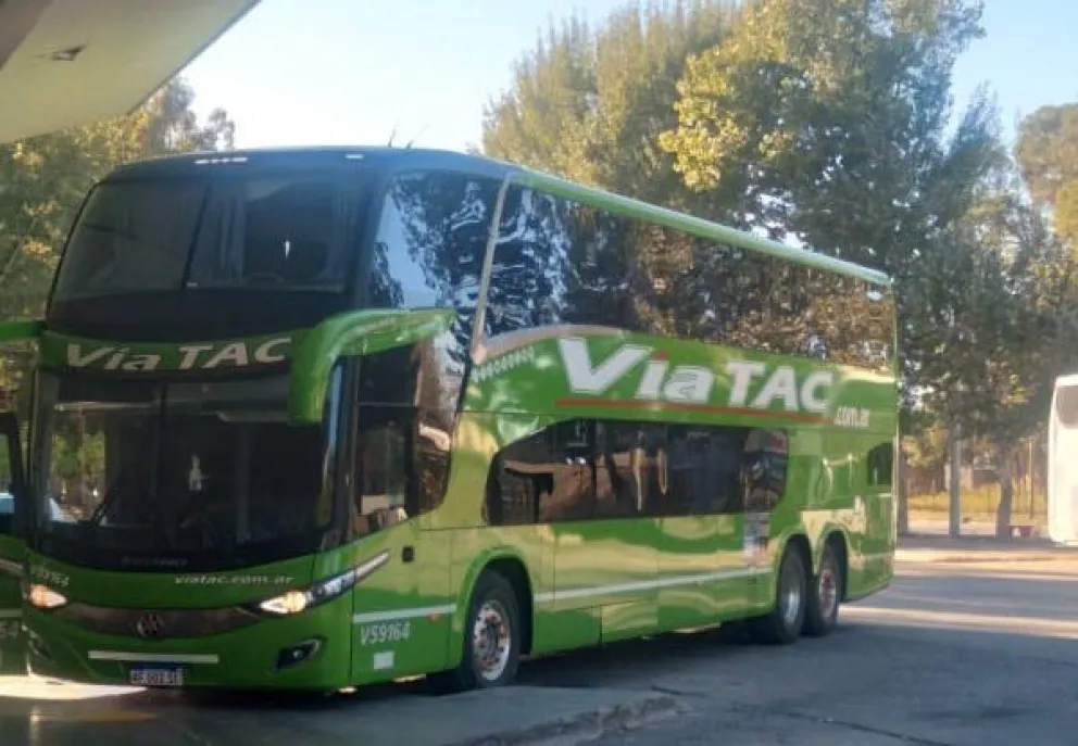 Un colectivero murió en pleno viaje de larga distancia