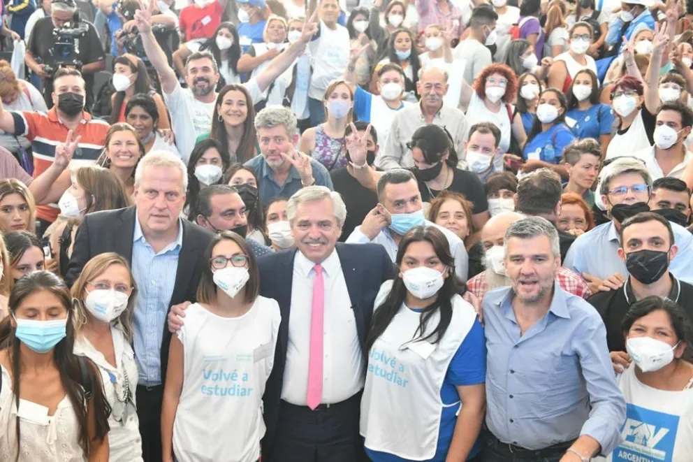 El Gobierno anunció un bono de $6.000 para titulares del Plan Potenciar Trabajo
