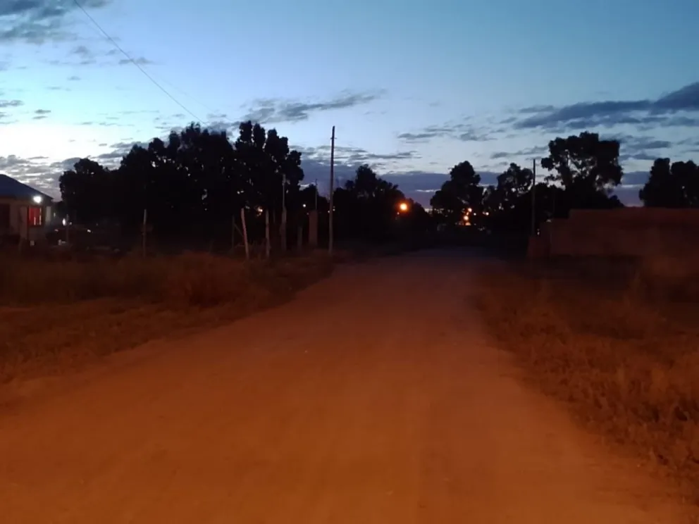 Falta de luz y árboles boscosos convirtieron las noches del Parque Independencia en un aguantadero