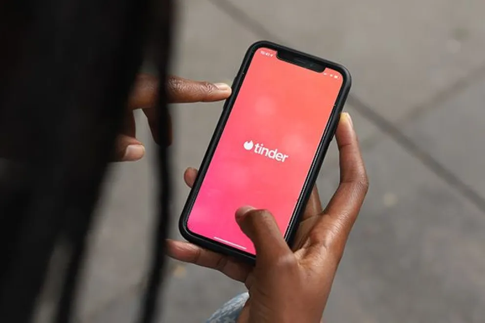 La estafadora de Tinder que robó $4.500.000 sin conocer a su víctima