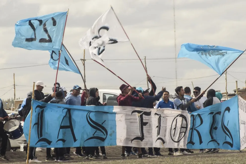 Copa de Campeones: El Progreso es finalista, pero Las Flores se llevó los aplausos por su proeza