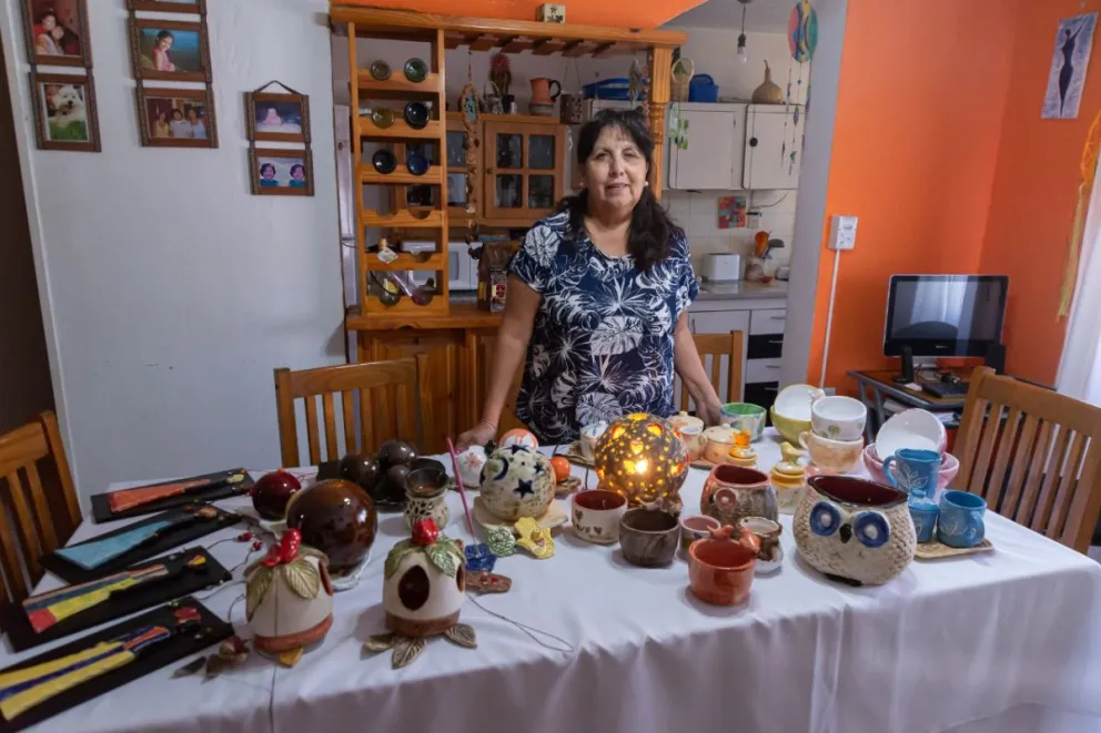 El arte de modelar arcilla, en las manos de Edith 