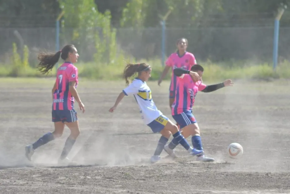 Comenzó el fútbol femenino de la Liga Rionegrina