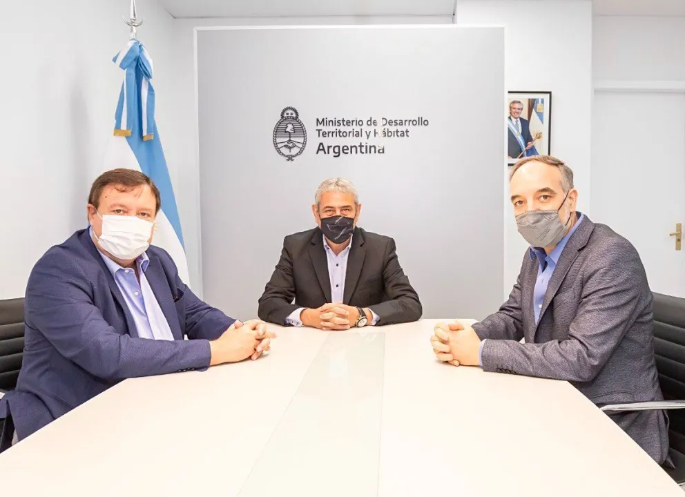 Weretilneck y Doñate lograron destrabar la construcción de 195 viviendas en Viedma
