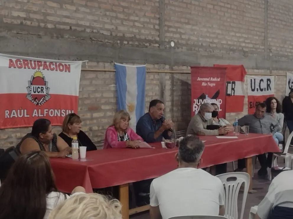 Con ira, los radicales de Las Grutas dieron el portazo tras los resultados de la Convención