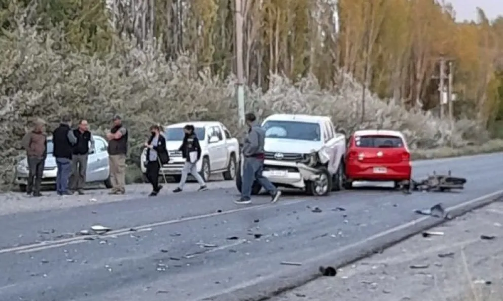 Accidente fatal en la ruta N° 22: una segunda víctima fue encontrada horas después por los bomberos