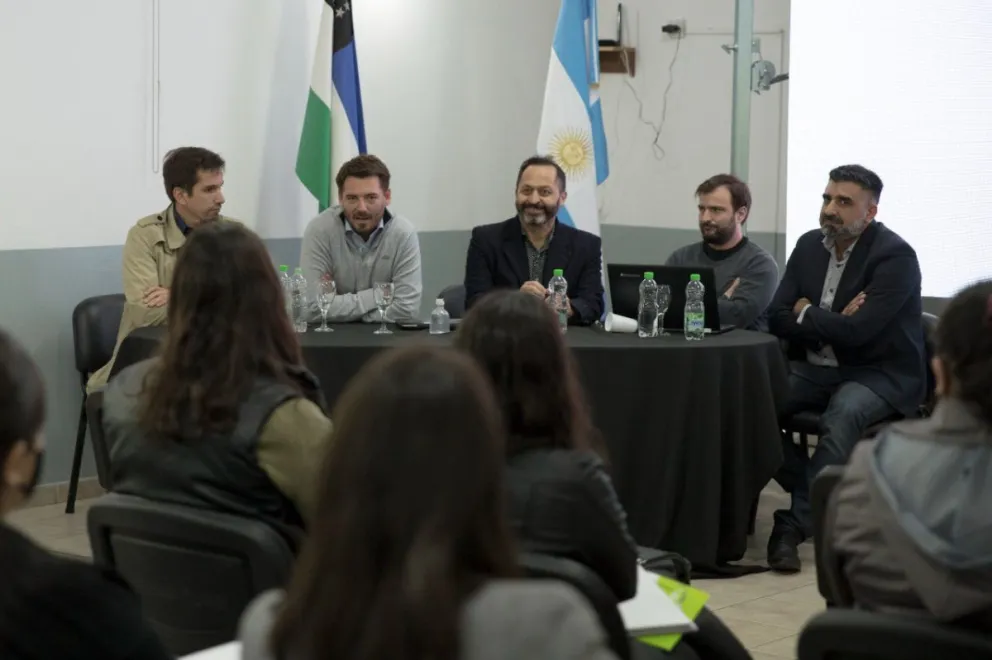 La provincia busca avanzar con voto parroquial para el 2023
