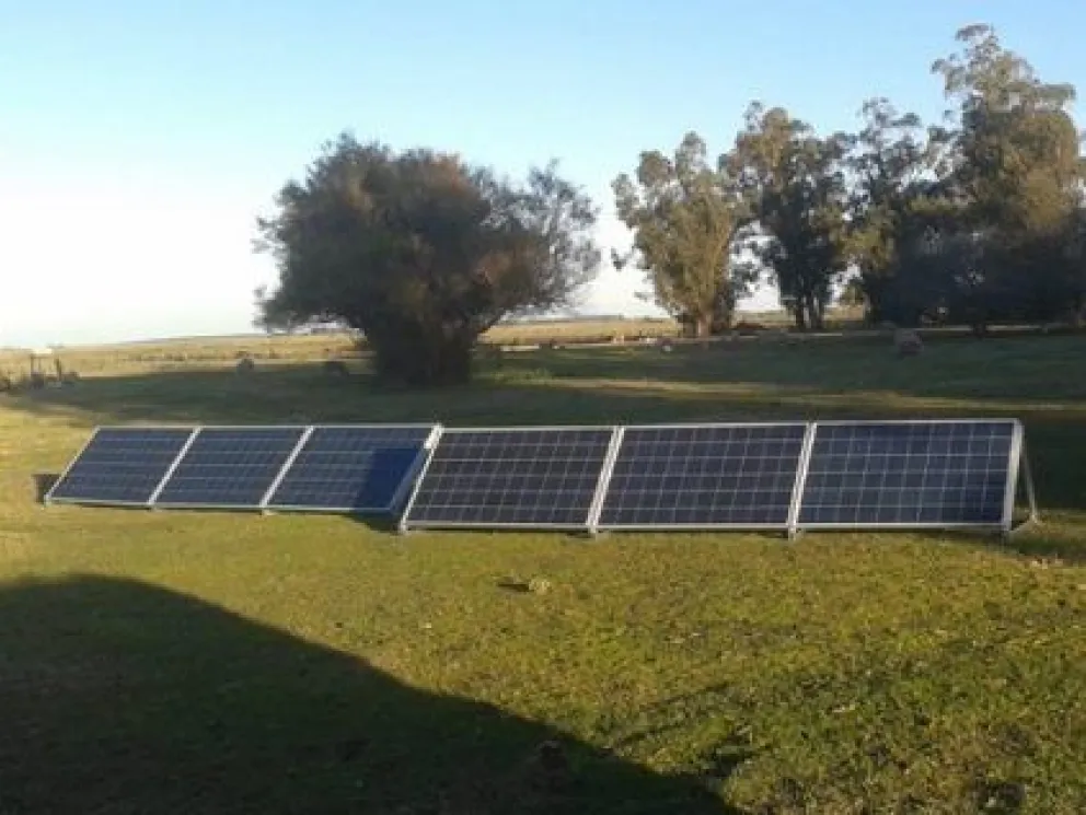 Estudian rebajas de impuestos municipales a quien venda equipos de energías renovables