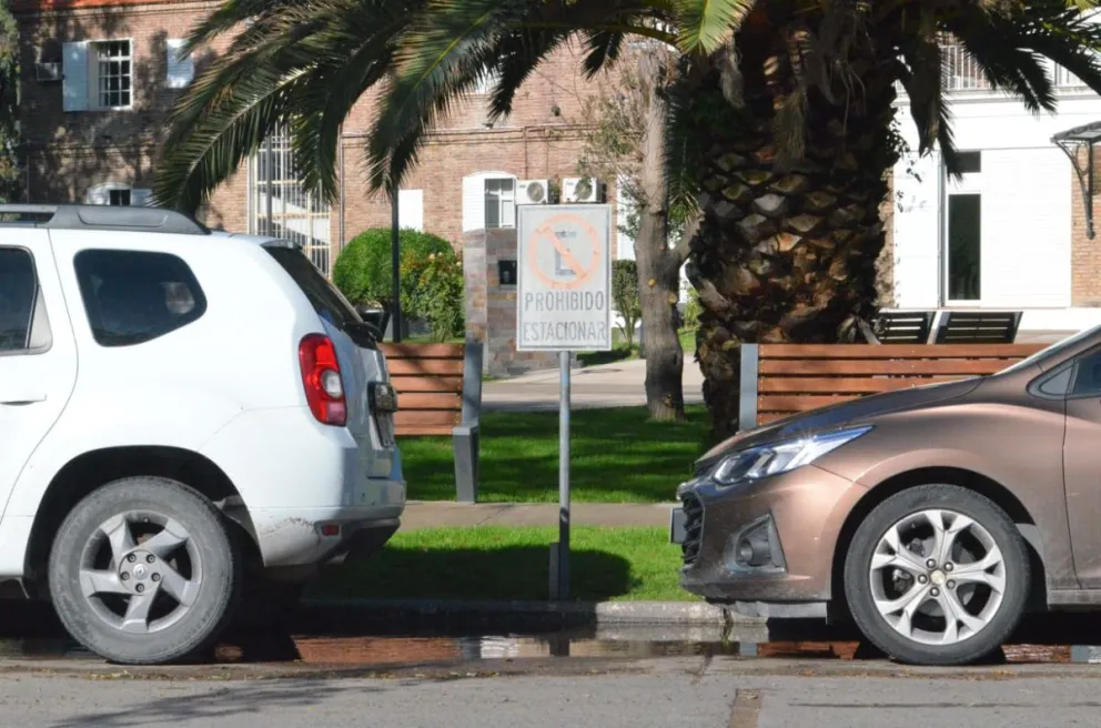 Tránsito dejó el tendal en la Costanera: más de 40 multas durante la mañana de este viernes 