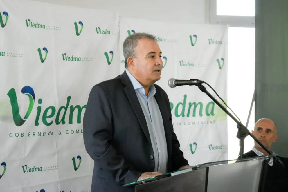 Se firmó el contrato para la nueva Terminal y Pesatti le hizo un agradecimiento especial a Sergio Massa