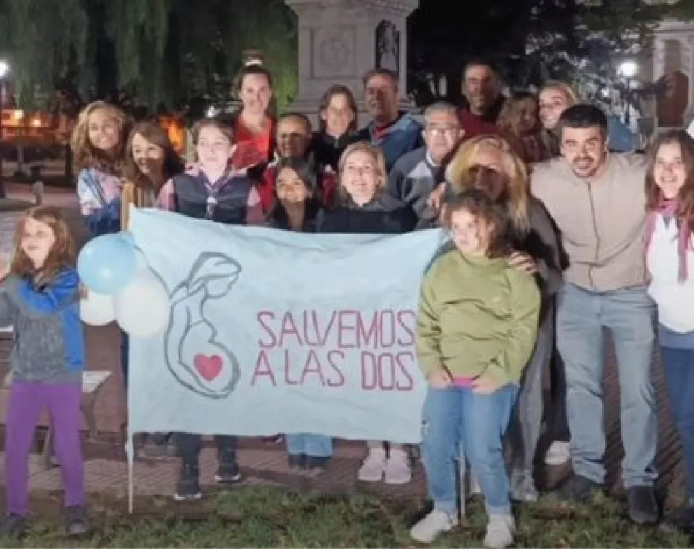 Bajo la consigna Salvemos las dos vidas, en Patagones se realizó una caravana