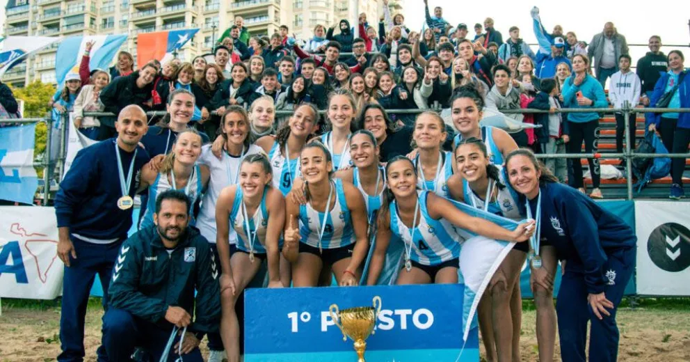 Con jugadoras de la Comarca, Argentina le ganó la final a Brasil y estará en el Mundial