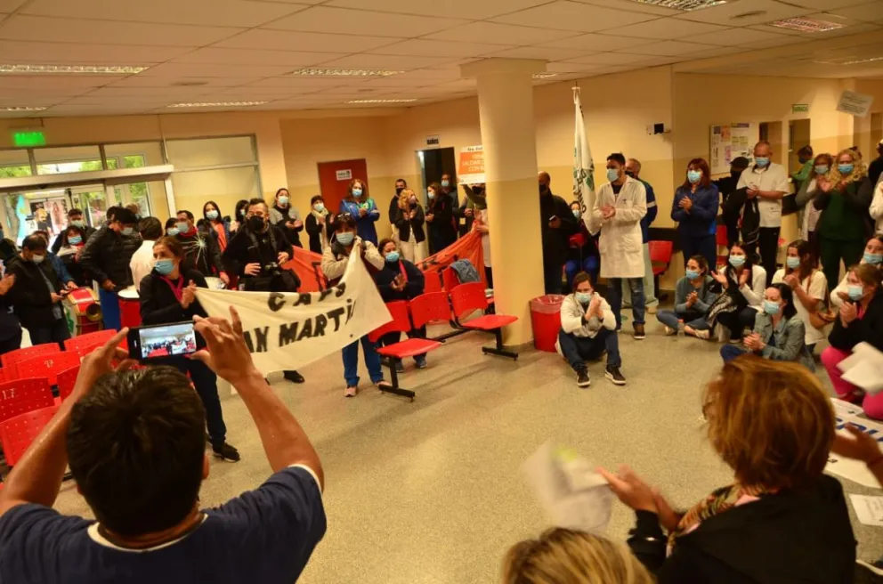 Persiste el conflicto con los trabajadores de Salud: hubo una nueva movilización en Viedma
