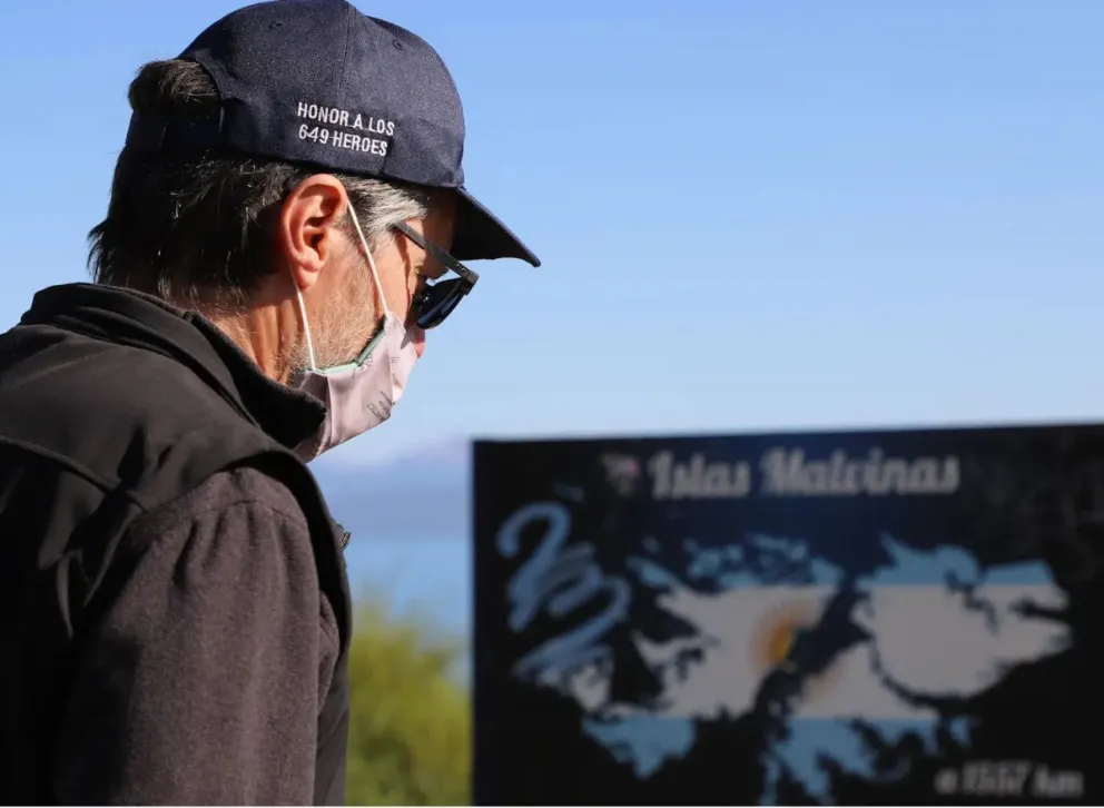 Un libro por Malvinas:  harán visible la historia de más de 100 ex combatientes rionegrinos 
