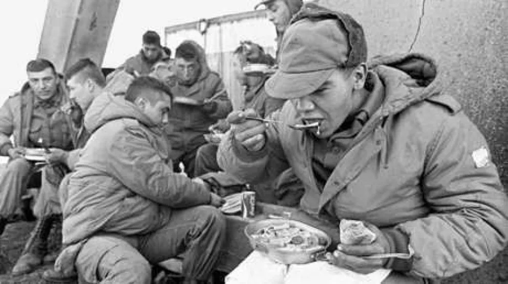 A 40 años de Malvinas: el rol de los vecinos con los soldados que pasaron por Viedma 