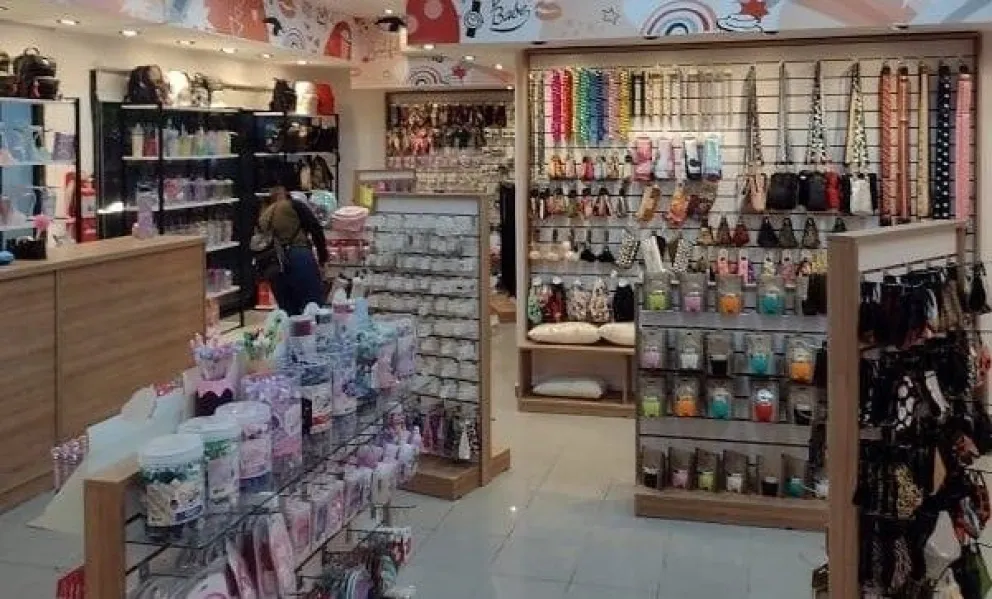 La mujer que robó una billetera pidió perdón y la devolvió