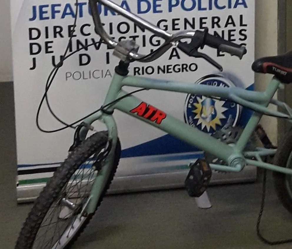 Ofertaron una bicicleta robada en Facebook y fueron atrapados