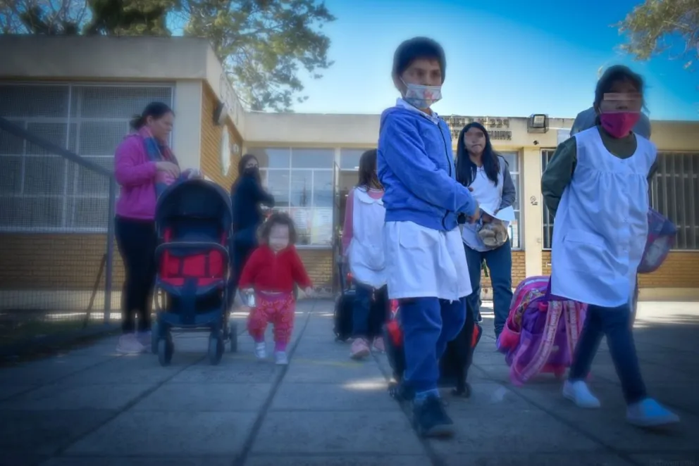 Cuenta regresiva para que los alumnos tengan más horas de clases en Río Negro
