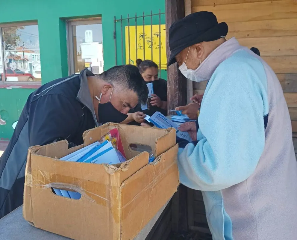 Operativo documentación: Se realizó la entrega de DNI tramitados por vecinos
