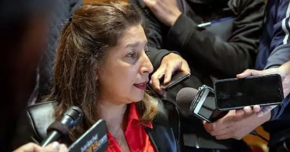 La Gobernadora aseguró que no habrá nueva oferta salarial para los docentes