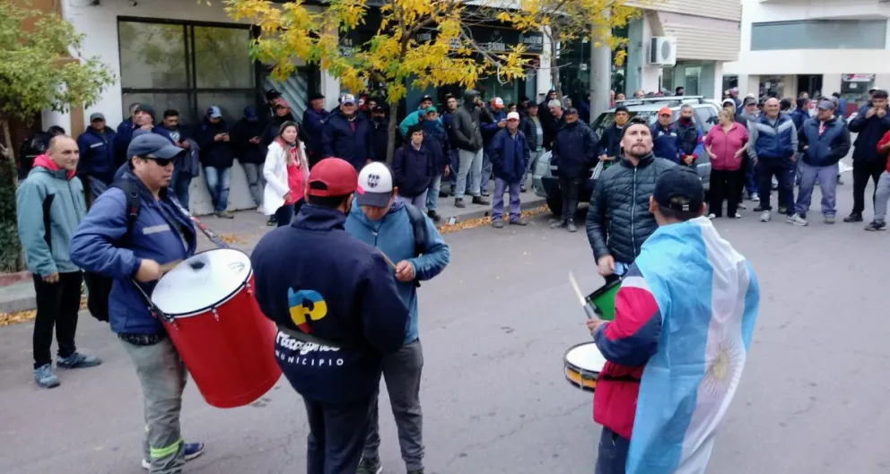 Paritarias Patagones: Hubo marcha y mucho ruido, pero no se llegó a un acuerdo con el Ejecutivo