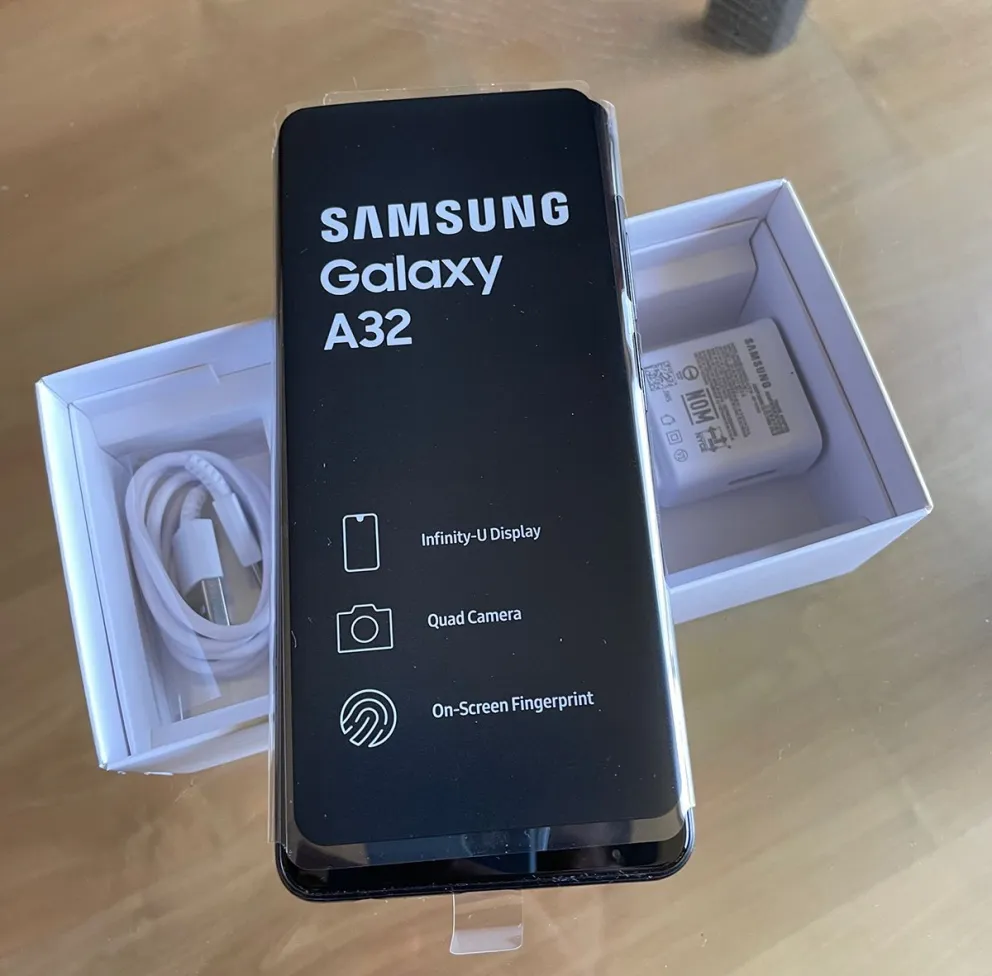 Le prestó la tarjeta para comprar un celular, no se lo pagó y lo escrachó: “Reflexioná”