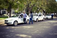 Piden que los taxis de Patagones puedan trabajar en Viedma: la compleja situación que se vive 