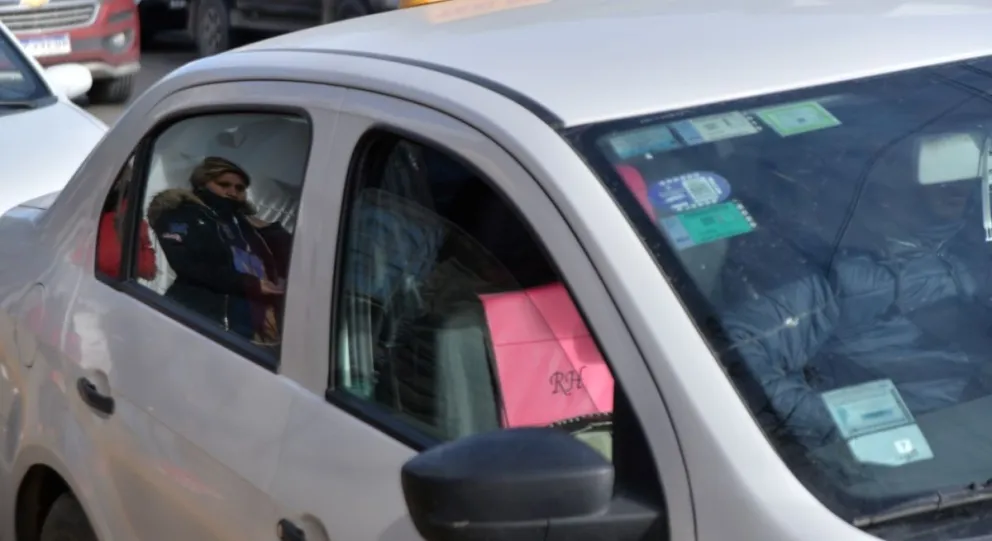 "Gracias varón": un taxista rescató a una chica perseguida por un acosador