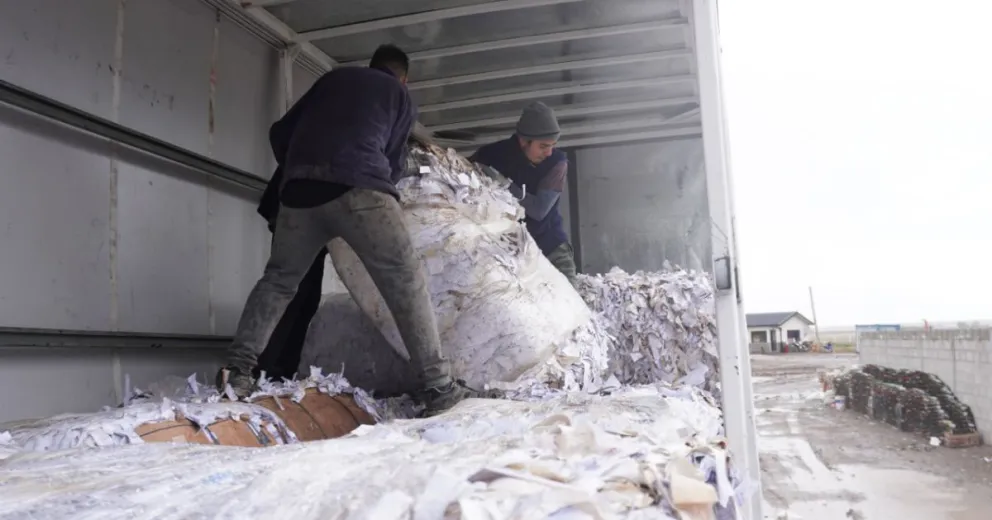 Más de 17 toneladas de papel y plástico partieron a Buenos Aires