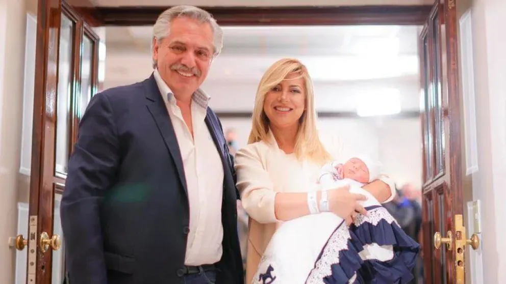 Alberto Fernández y Fabiola Yáñez presentaron a Francisco: “Es un momento de mucha felicidad”