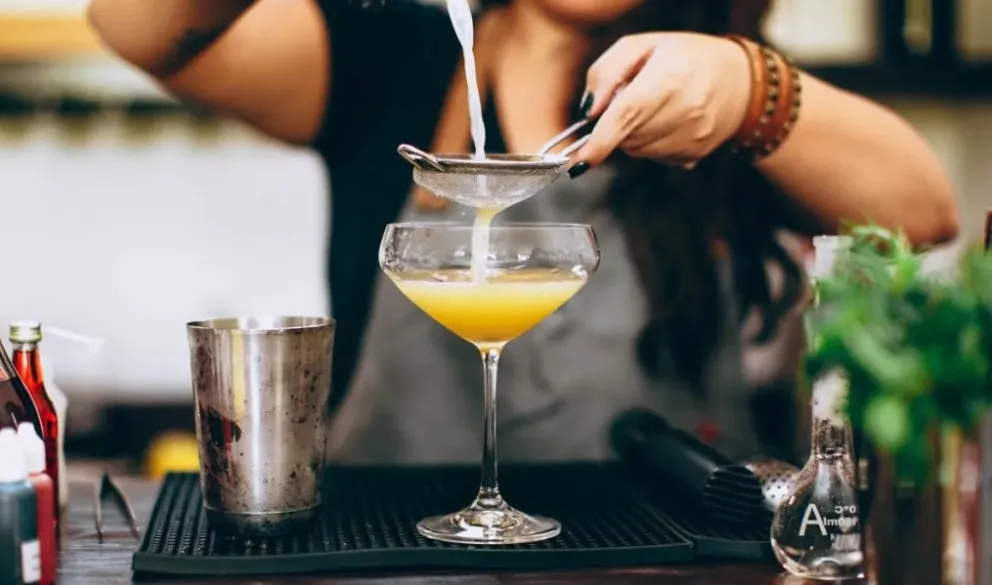 Día del Bartender en Argentina: conocé al rosarino que servirá tragos en Qatar 2022