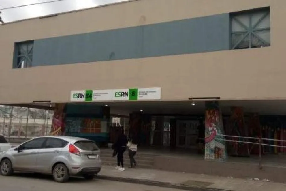 Vandalismo en el ESRN N° 8: cuando fueron a abrir este lunes se encontraron con el peor escenario