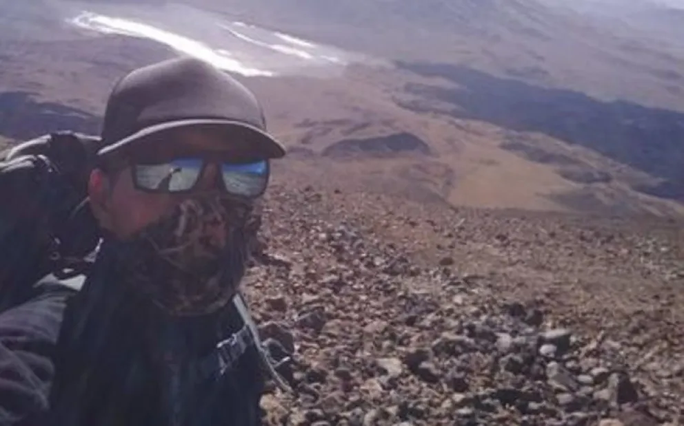 Un sanantoniense hizo cumbre en los dos volcanes más altos de la Patagonia