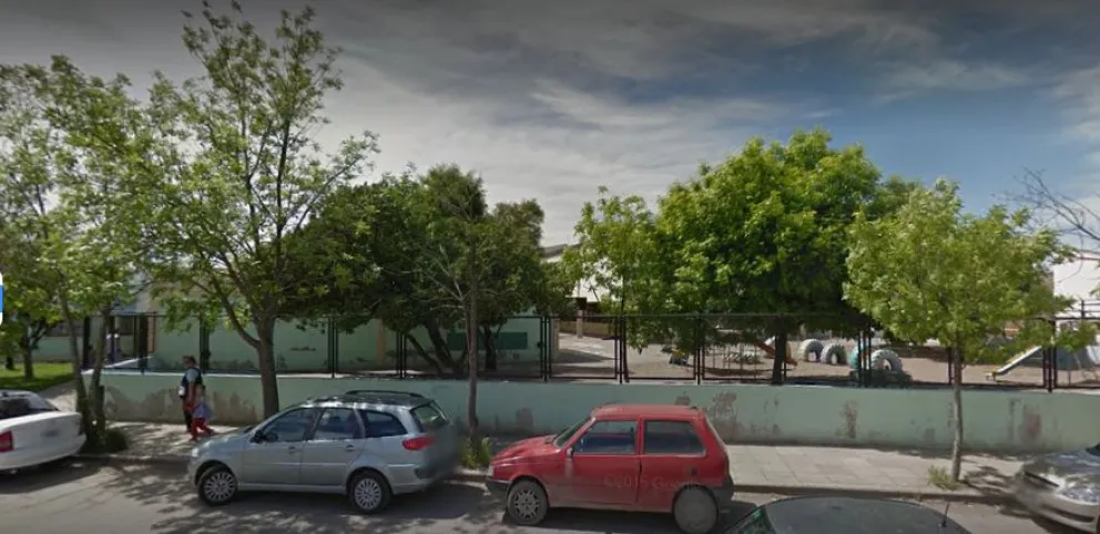 El vandalismo generó daños e indignación en el jardín del barrio Inalauquen