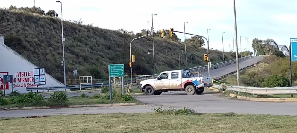 El Puente Viejo está cortado por cambio de luminaria: cuándo se restablecerá el tránsito
