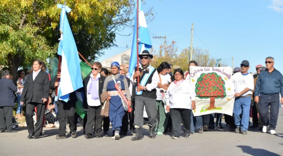 Viedma y Patagones festejan su día: conocé los horarios de los actos y del gran desfile