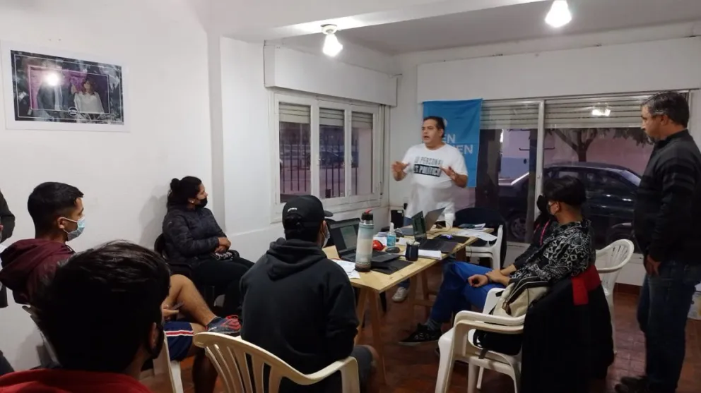 Un numeroso grupo de jóvenes logró superar obstáculos y accedió a su primer empleo