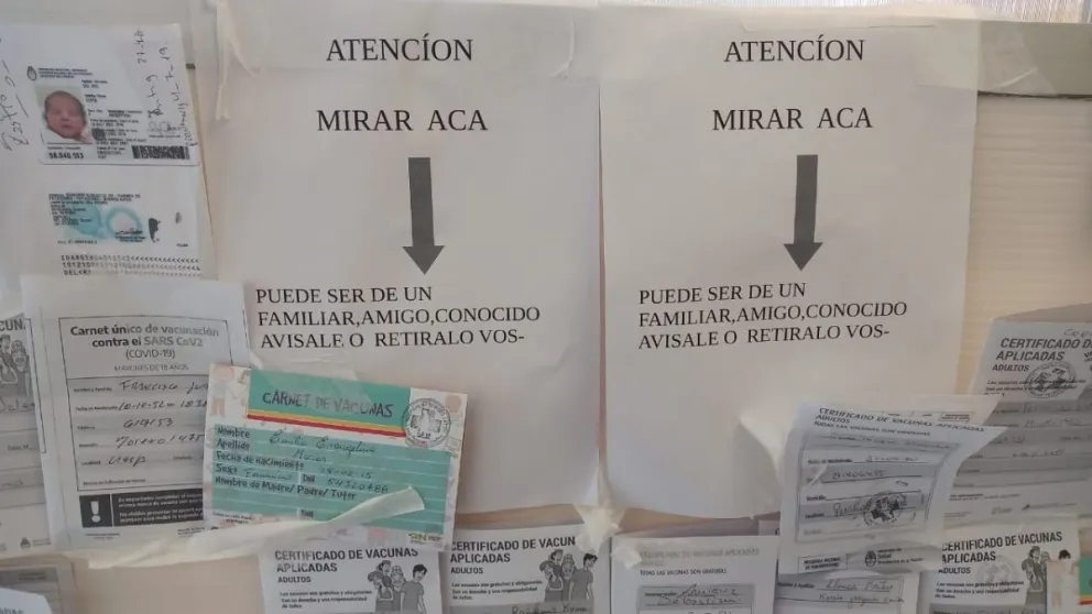 Muchos se vacunaron pero olvidaron el carnet