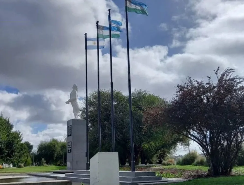 Defienden la obra de remodelación del Monumento al Fundador