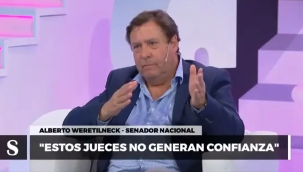 Weretilneck propuso una Corte dividida en cinco salas, con igualdad de género y más federal